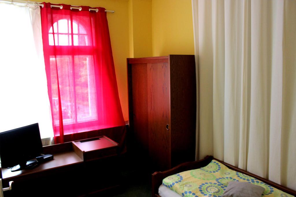 Burbach  Hotel Haus Wasserscheide מראה חיצוני תמונה