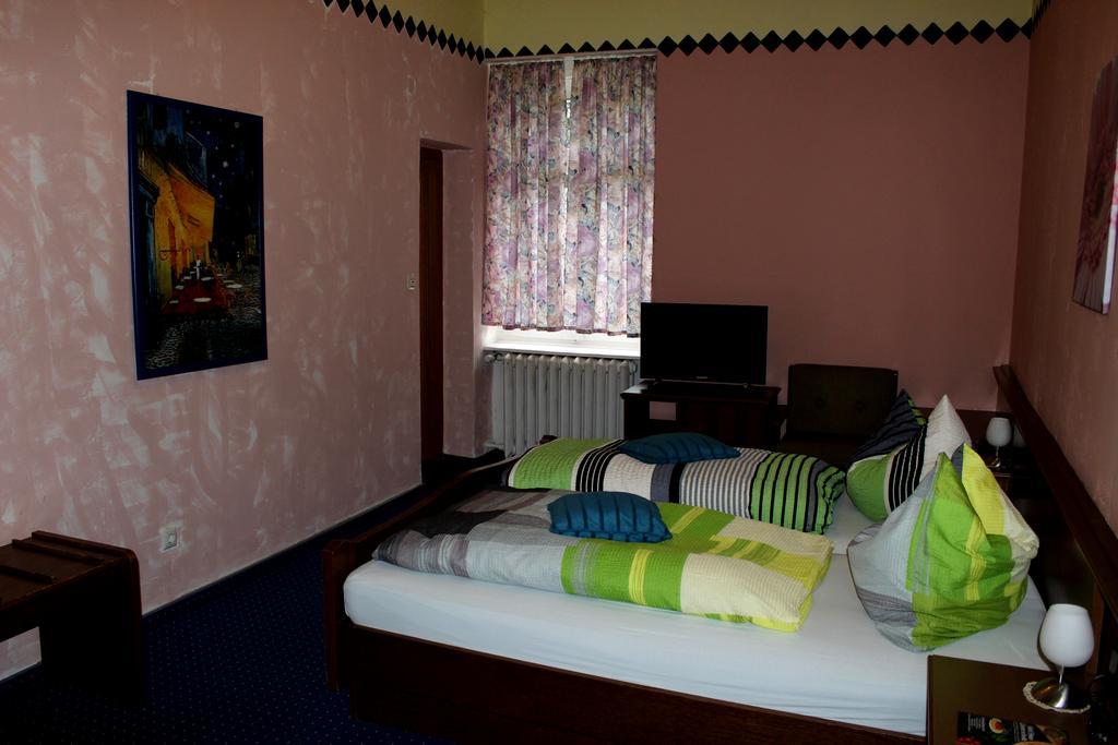 Burbach  Hotel Haus Wasserscheide מראה חיצוני תמונה