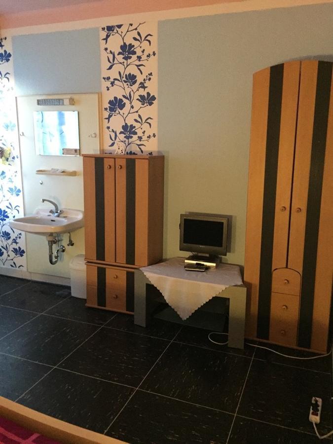 Burbach  Hotel Haus Wasserscheide מראה חיצוני תמונה